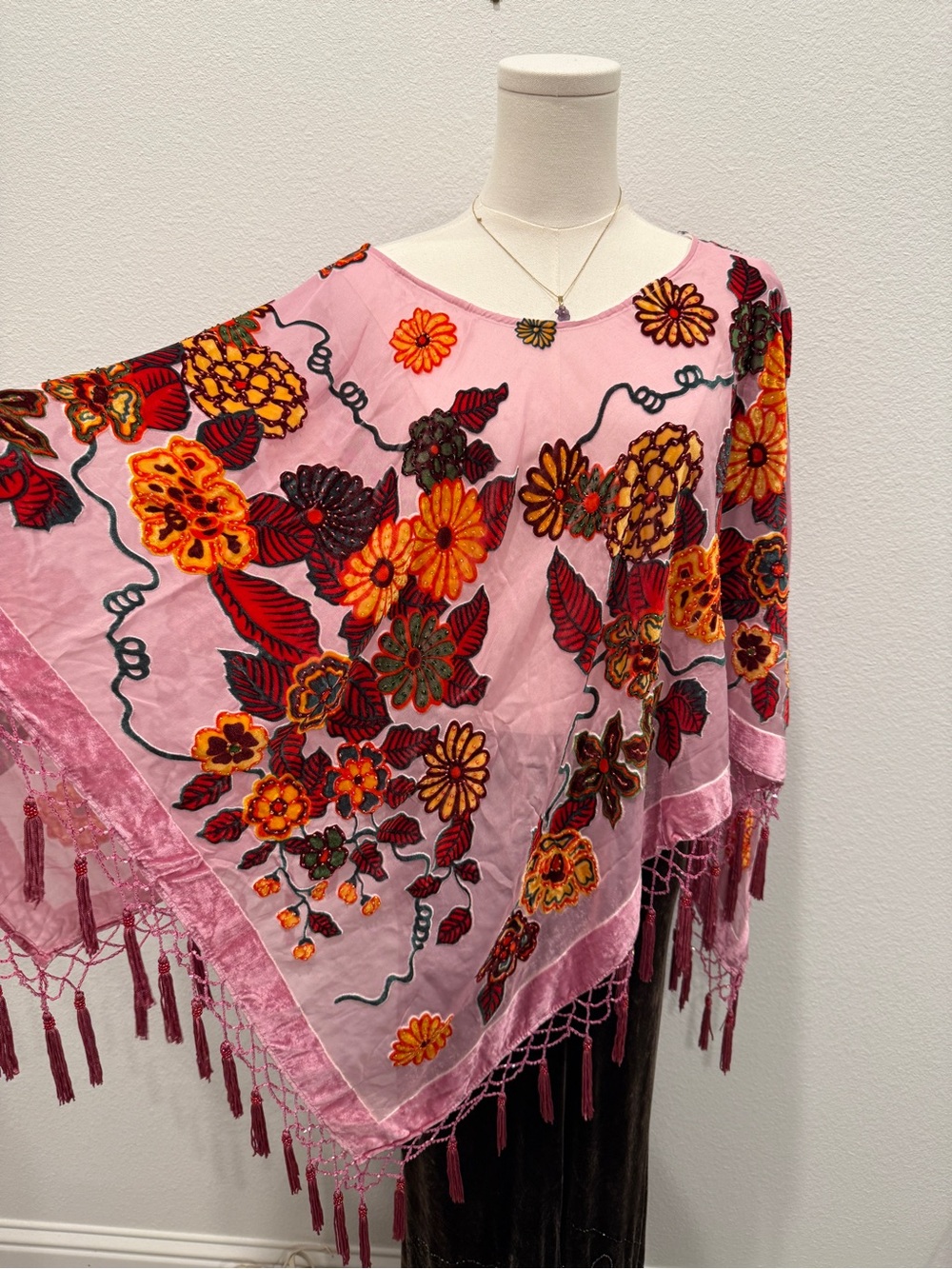 90s / Y2K floral retro beaded poncho